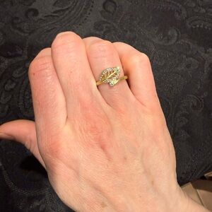 Elegant Gold and Silver Leaf Ring